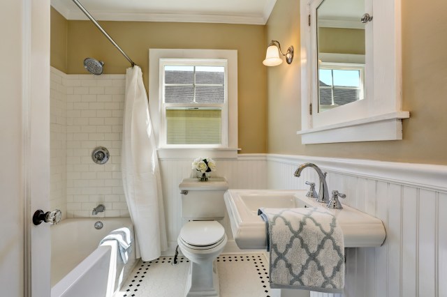 Choosing the Right Tools for Your DIY Bathroom Fixture Replacement Project